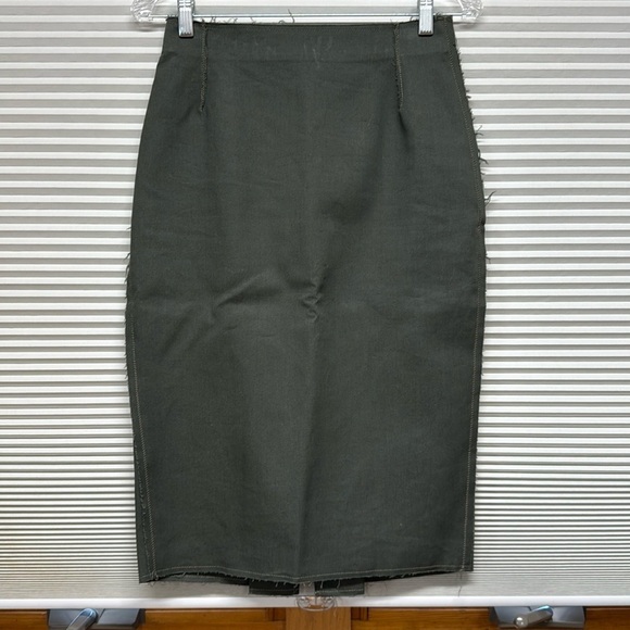 Tomas Maier Army Green Raw Edge Hem Slim Pencil Skirt Size 2 - Picture 1 of 10